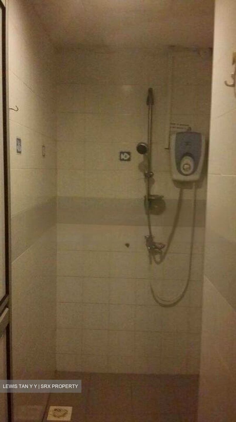 Race Course Road (D8), Apartment #472988391